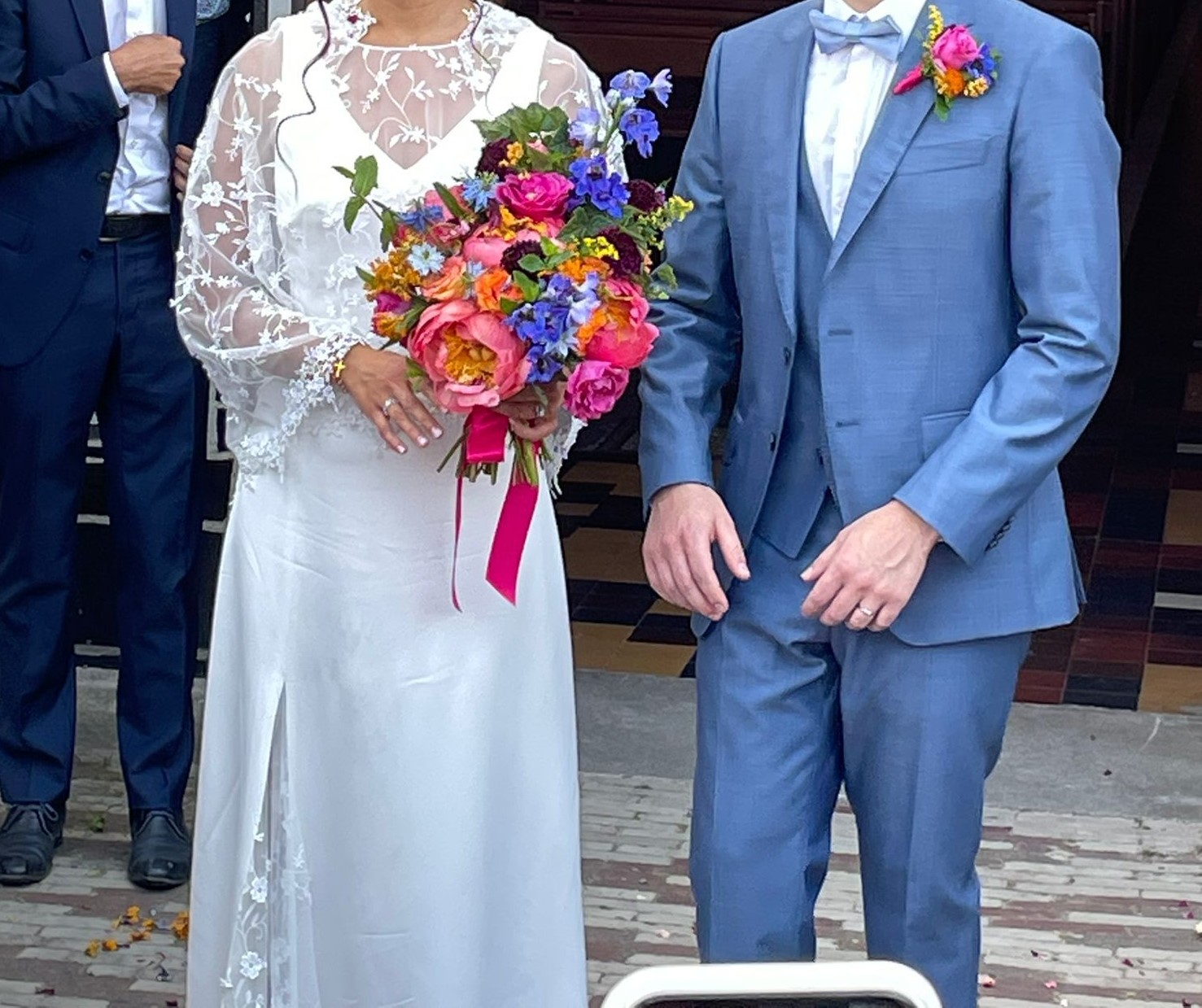 Bouquet de la mariée et boutonnière du marié